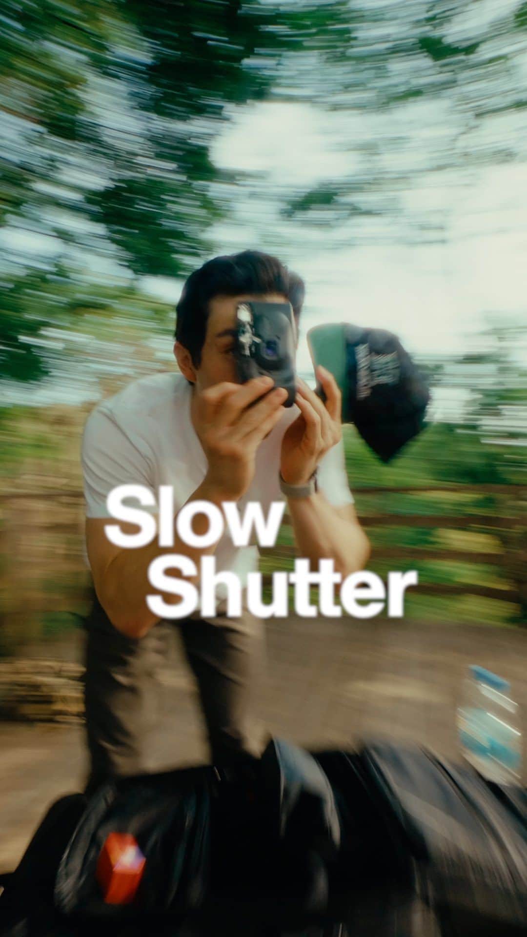 岳のインスタグラム：「Slow Shutter on iPhone📲💫 #filming #iphone #slowshutter #tutorial」