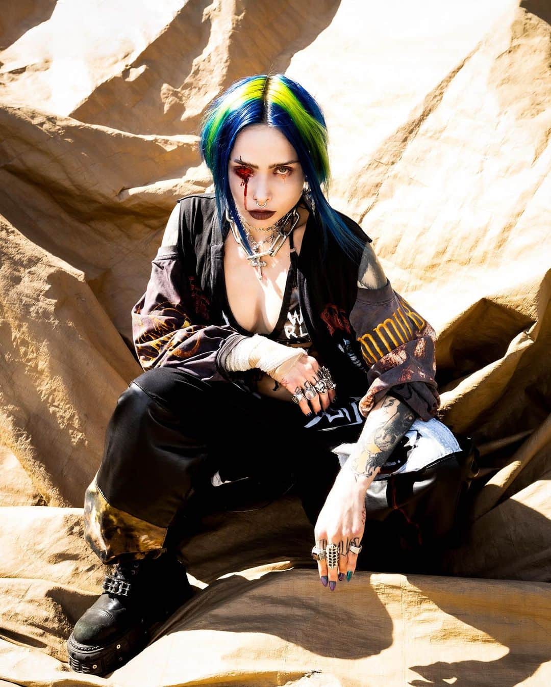 Kerrang!のインスタグラム：「Mimi Barks backstage at Download. The coolest 🫶🏻  📸: @jennfive」