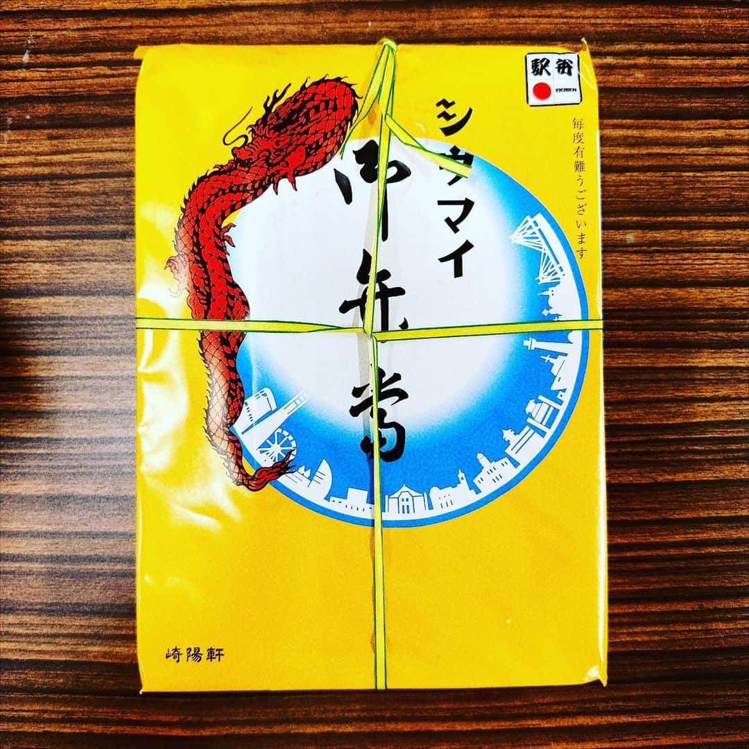 ただすけさんのインスタグラム写真 - (ただすけInstagram)「#thealfee #神奈川県民ホール #全然無事じゃなかった #だけど無事終了 終演後、楽屋に入ってました☺️ 応援ありがとうございました…‼️ #実は他にも食べた」6月14日 21時37分 - tdske