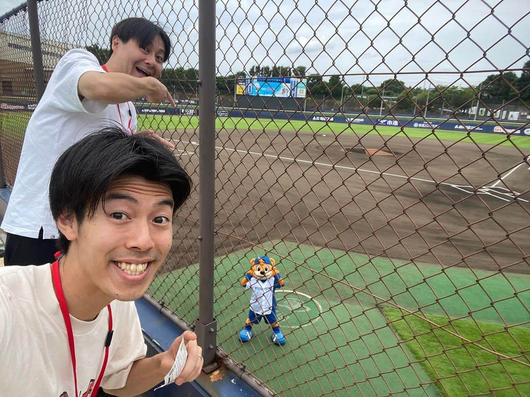 しょっぴーさんのインスタグラム写真 - (しょっぴーInstagram)「今日はファイターズ鎌ケ谷スタジアムにて行われた #BCL選抜 vs #北海道日本ハムファイターズ ファーム  を観戦してきました✌️  BCリーグの選手たちの試合を生で観るのは初めてだったので大興奮！ ありがとうございました^_^  鎌スタ丼も美味しかった✌️  さらに盛り上げていきたいですねー！ #BCリーグ #ルートインBCリーグ #ファイターズ鎌ケ谷スタジアム #鎌ケ谷スタジアム #さくらだモンスター」6月14日 21時40分 - syoppy0110