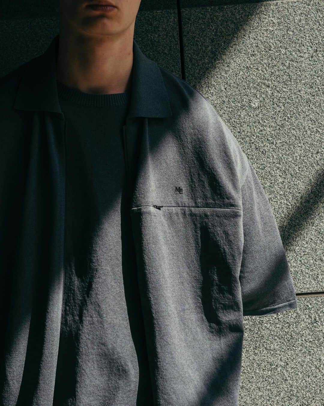 ミノトールのインスタグラム：「M4E (MINOTAUR INST. FOR ESTNATION) WASHI TECH KNIT ZIP SHIRTS  限定販売店: @estnation_jp  @estnation_roppongihills  @estnation_yurakucho @estnation_osaka」