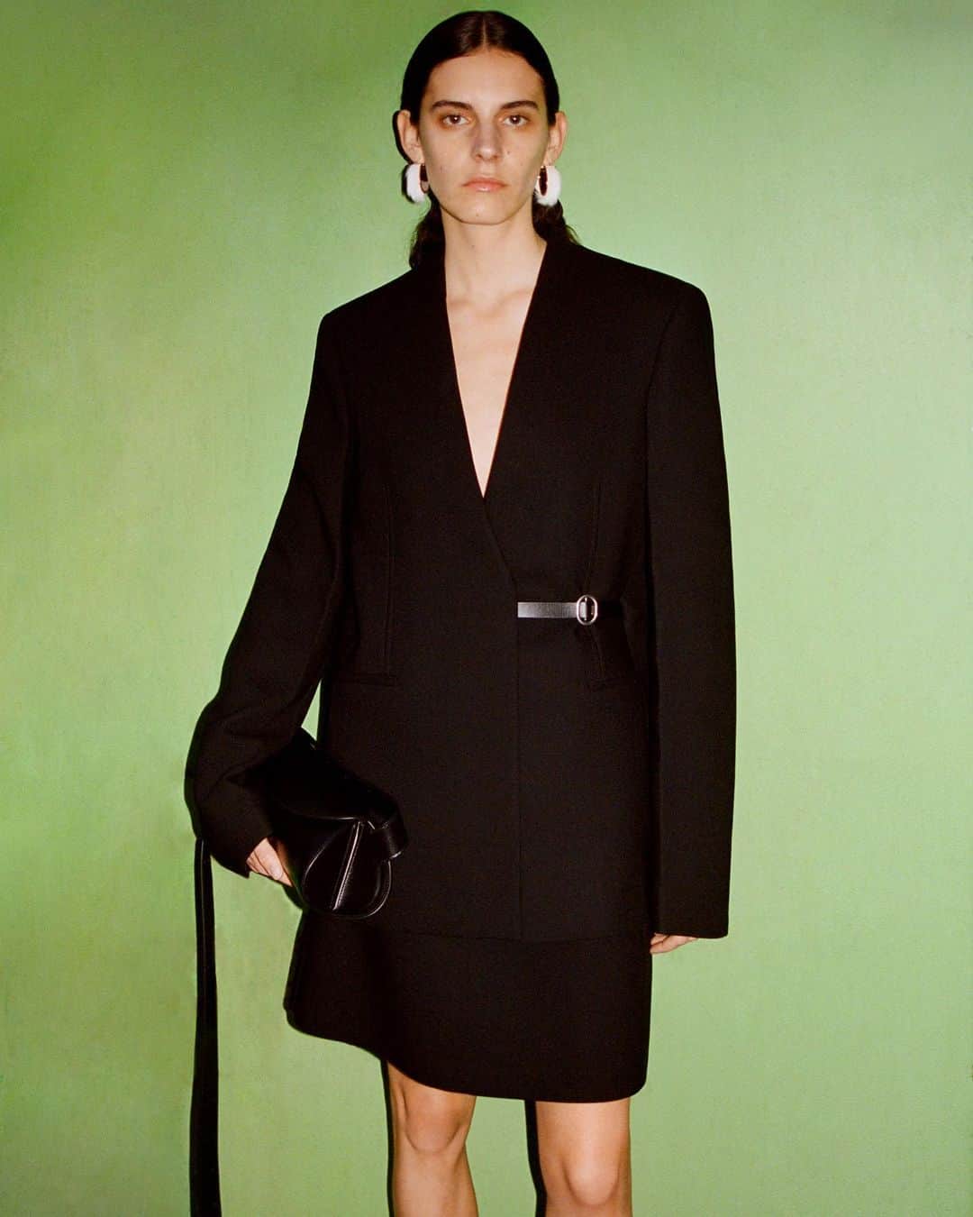 ジルサンダーのインスタグラム：「#JILSANDER Women’s Prefall 23 Collection @d.avit  Now available online and in selected stores #JilSanderbyLucieandLukeMeier」