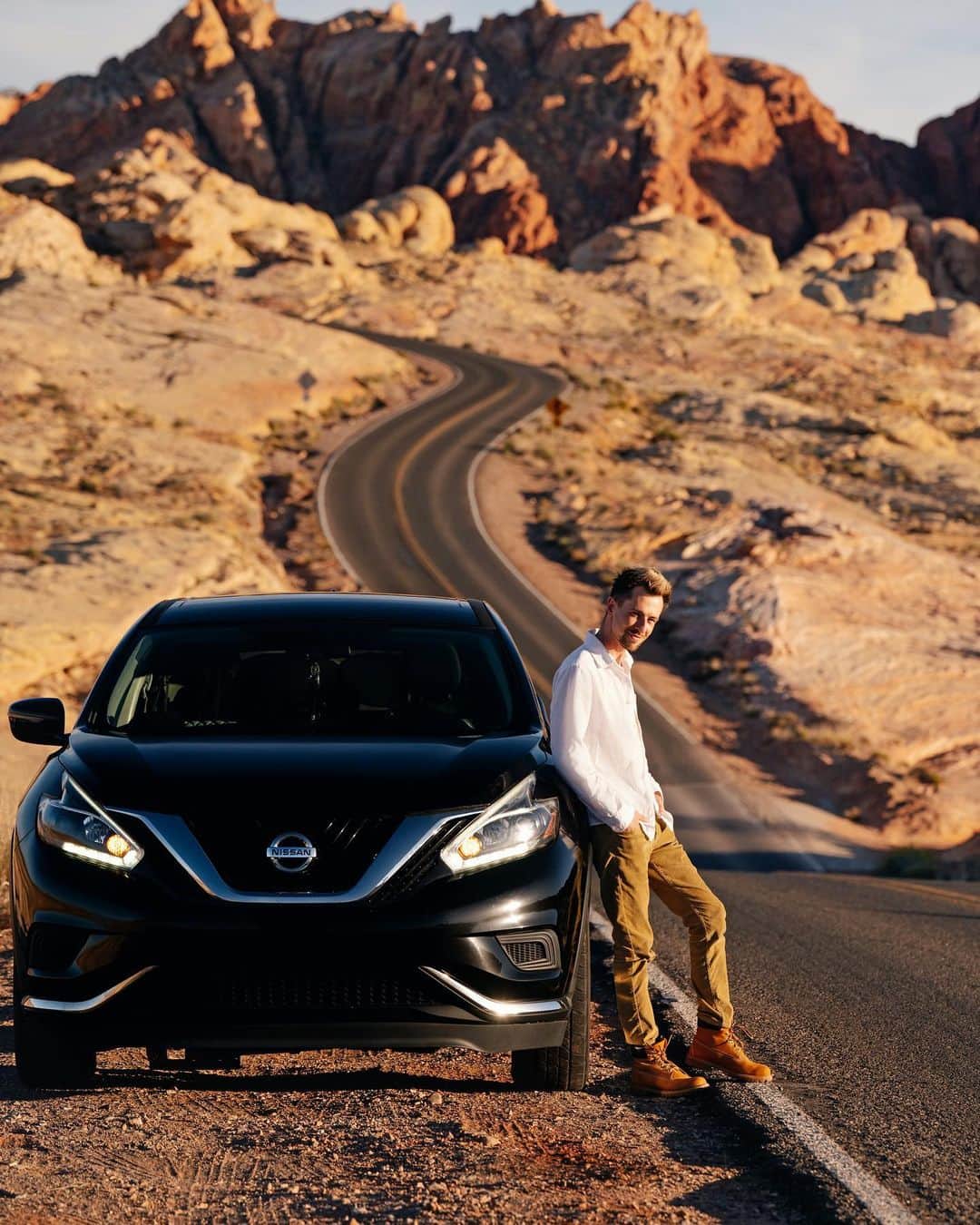 Nissanさんのインスタグラム写真 - (NissanInstagram)「Nothing like 318 miles of incredible driving to Valley of Fire on our comfortable Nissan Murano! 🏜️ Thanks @yes.dmitrii for sharing this photo of your Nissan Adventure. Be sure to use the hashtag, #MyNissanAdventure, to be featured on our page.   #Nissan #NissanMurano #MyNissanAdventure」6月14日 22時00分 - nissan