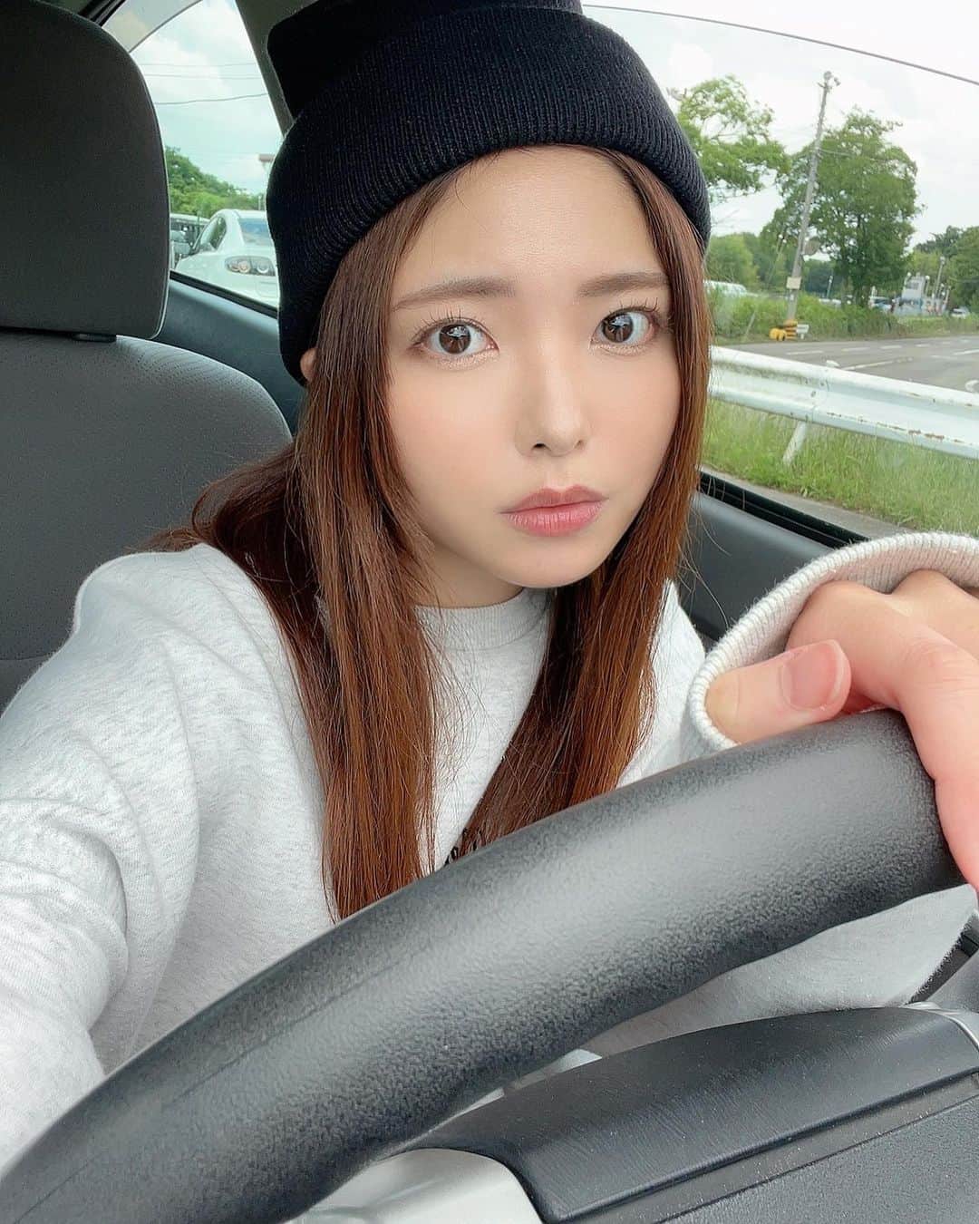 西谷麻糸呂のインスタグラム：「晴れてよかった🌤️ 皆さん今日もお疲れ様でした👏  明日は撮影頑張ってきます！」
