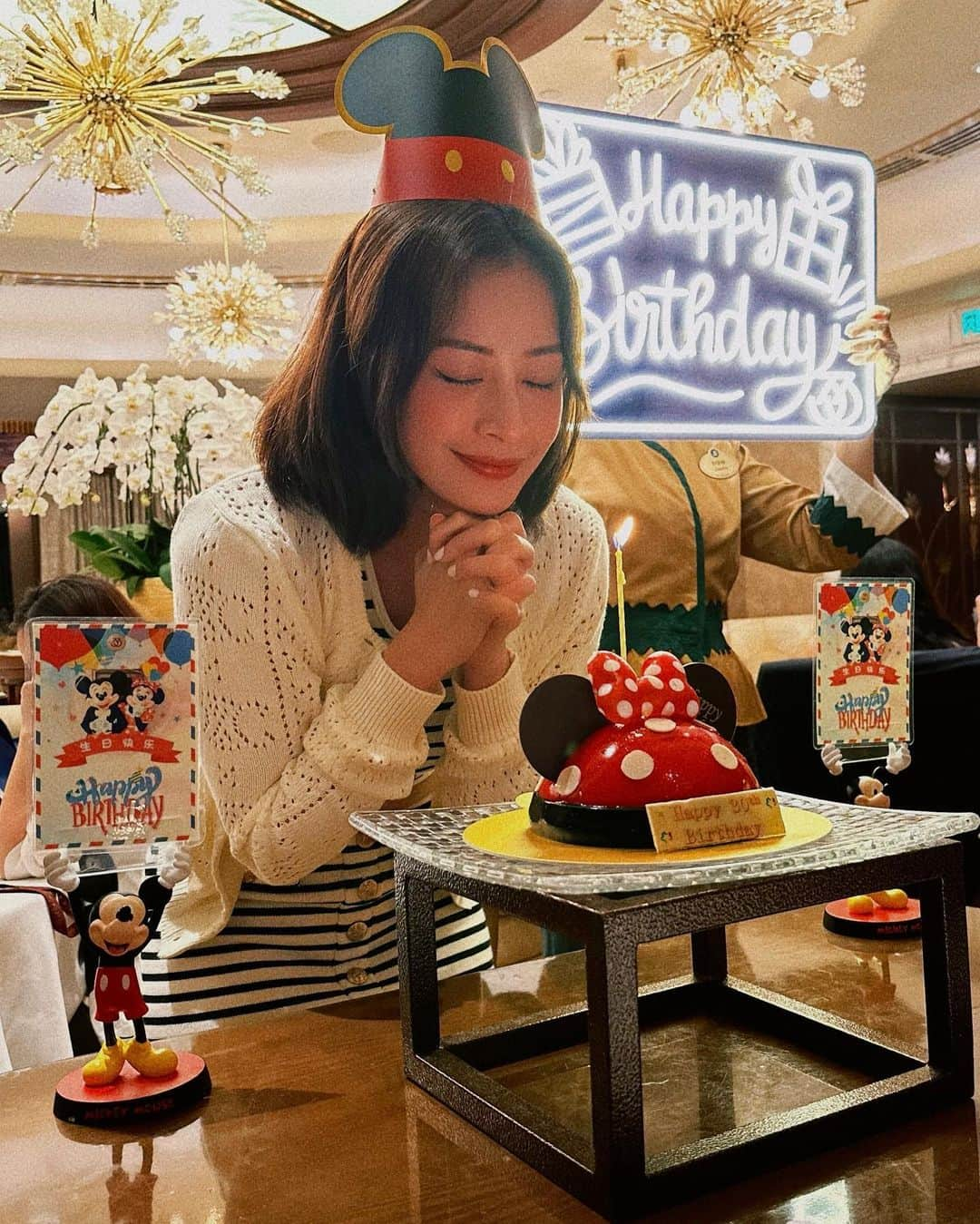 Chi Puさんのインスタグラム写真 - (Chi PuInstagram)「Thank you for all the birthday wishes. I’m the happiest I have ever been 🥰 Cheers to 30 !!! 🥳🎂」6月14日 22時39分 - chipupu