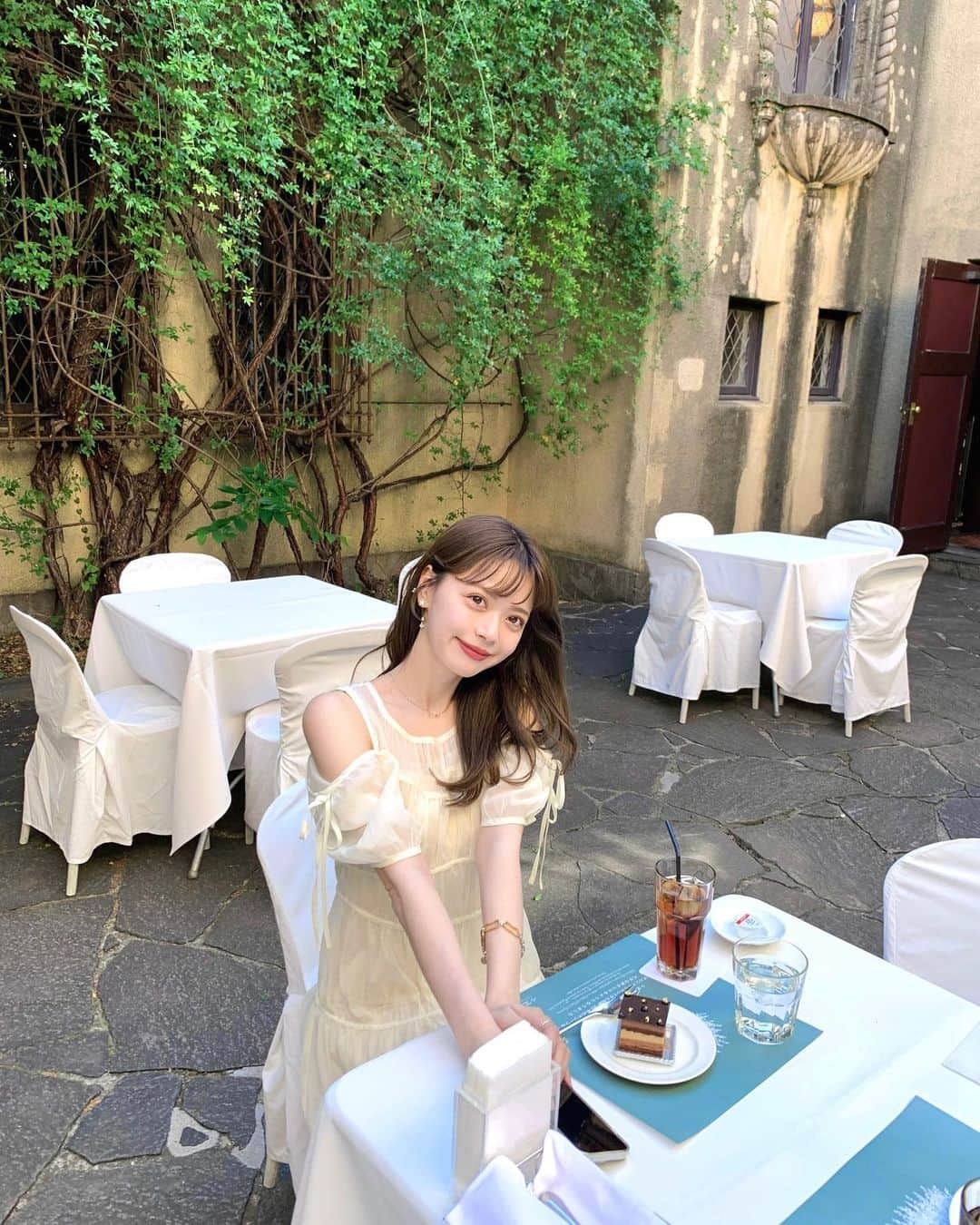 山崎春佳さんのインスタグラム写真 - (山崎春佳Instagram)「🫖💛💚  tea time @ogasawarahakushakutei ( ᷇࿀ ᷆ )  お洋服は @randa_pic 、靴は @merryjenny_instagram \♡/  #me #tbt #cafe #小笠原伯爵邸」6月14日 22時39分 - haruka_yamazaki