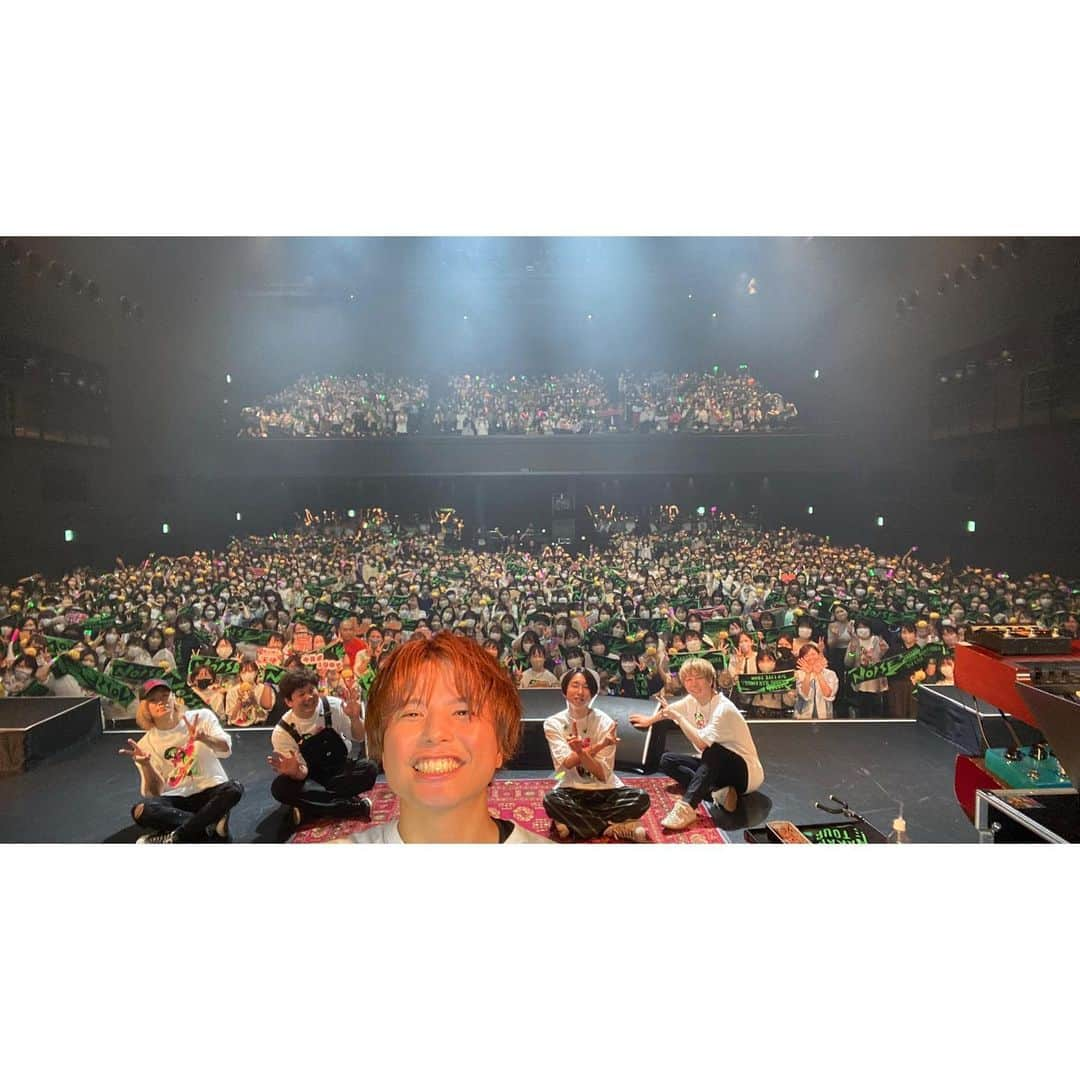 仲村宗悟のインスタグラム：「. Zepp Haneda 集合写真⚡️ この日は別角度からの写真もありました😎  9/16(土)東京・LINE CUBE SHIBUYA公演、今週土曜10:00より一般発売開始🔥  この機会にぜひチケットゲットしてくださいね💪（スタッフ）  #仲村宗悟NOISE  #ときどき１しゅうご」