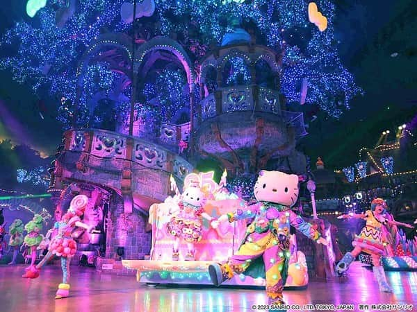 増田セバスチャンさんのインスタグラム写真 - (増田セバスチャンInstagram)「The Miracle Gift Parade at Sanrio Puroland, which I art directed, will finally reopen on June 17 for the first time in three years! Don't miss it!  アートディレクションしたピューロランド「ミラクルギフトパレード」が、6月17日から3年ぶりに再開します！https://sebastianmasuda.com/works/reopening-sanrio-puroland-miracle-gift-parade/」6月14日 23時52分 - sebastian_masuda