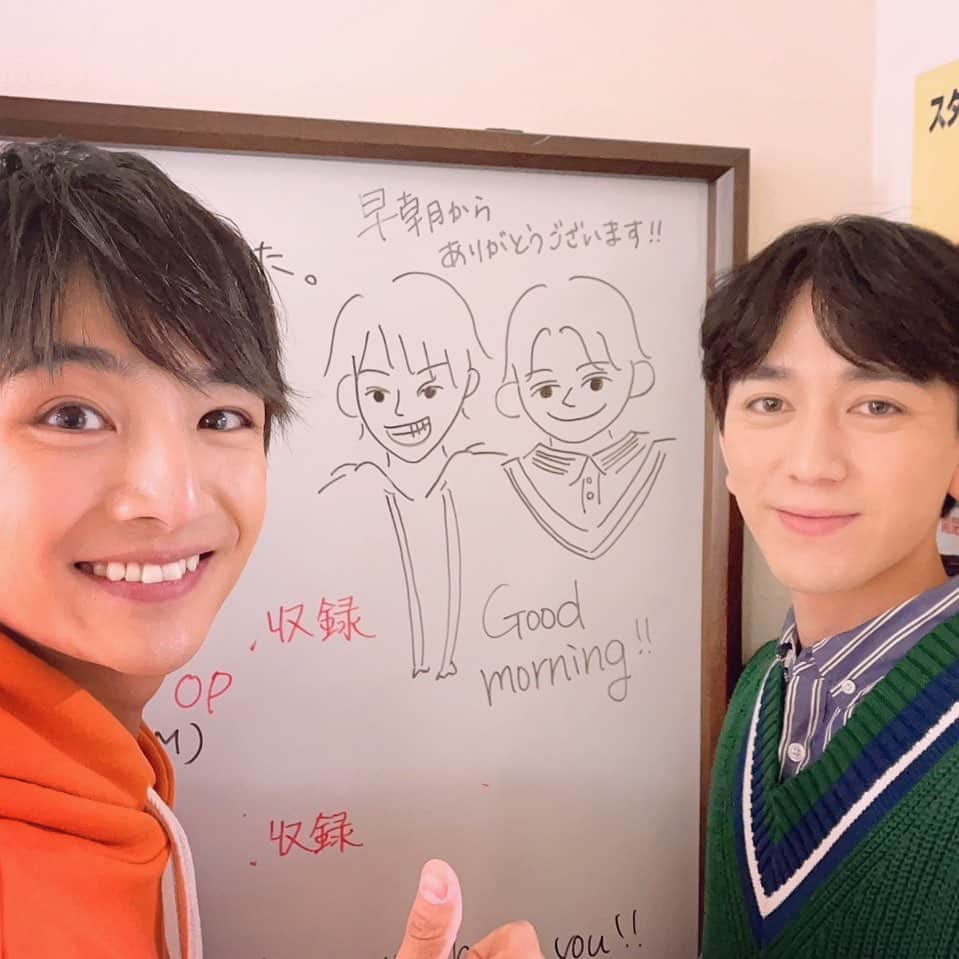 本田剛文さんのインスタグラム写真 - (本田剛文Instagram)「いつぞやの収録にて！！  #キソ英語を学んでみたら世界とつながった  #NHK #Eテレ #イラスト #明るい #職場 #Masa #Taka  #ボイメン #本田剛文」6月14日 23時53分 - boymen_honda