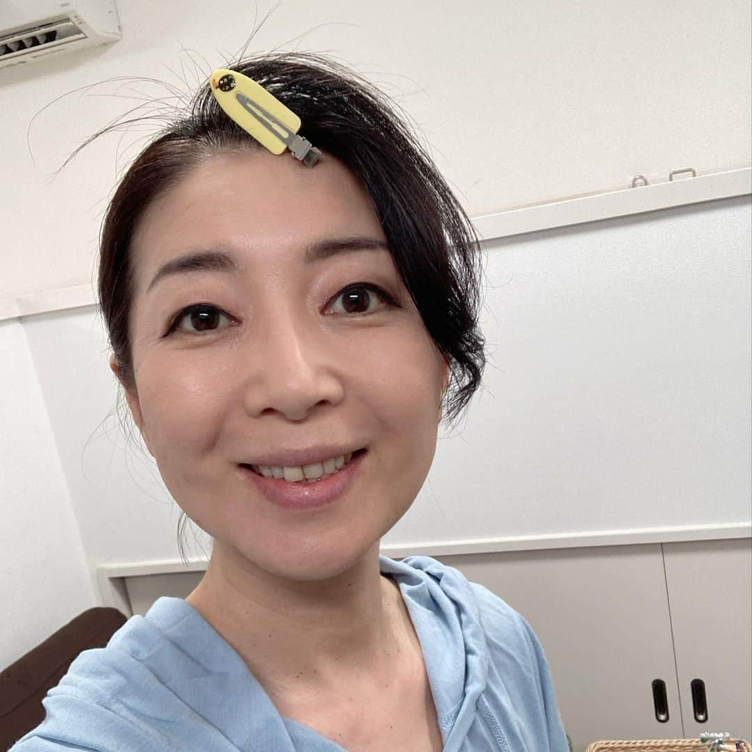 江藤あやさんのインスタグラム写真 - (江藤あやInstagram)「今日は日活調布撮影所へ。  久しぶりの撮影現場。 やっぱり現場が大好き💕  すごいビックリする出会いもあって、お互い大興奮✨ このお仕事は、きっと15年前のあの時から繋がってるご縁だったのかも😆 もうワクワクしかありません！  皆様に感謝です💕  #日活調布撮影所  #昔の記憶が蘇ってきた #あの頃があって今がある #ありがとう #妖気が立ってる」6月15日 0時20分 - ayayakko19