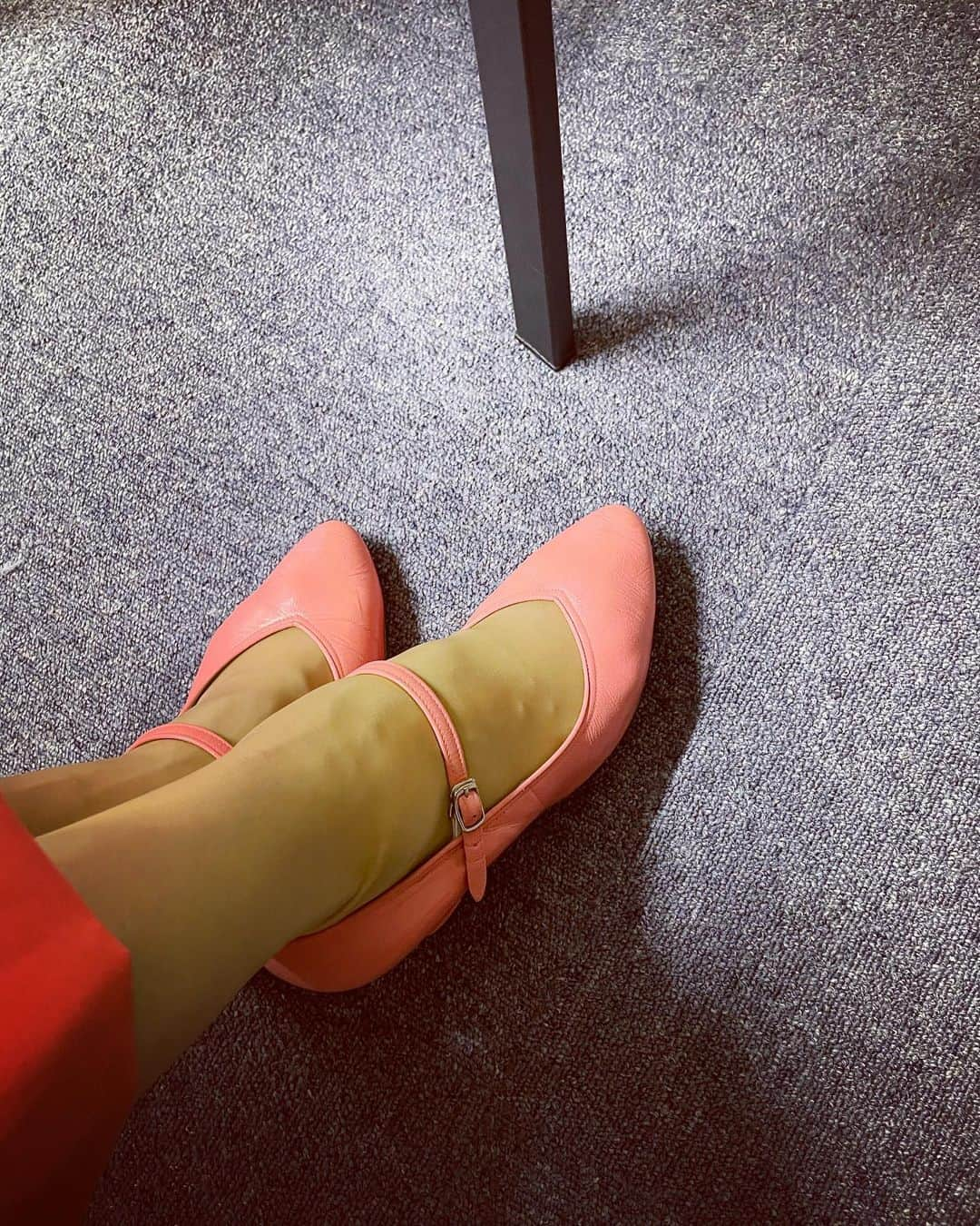 小林由佳さんのインスタグラム写真 - (小林由佳Instagram)「#ヒール  #👠 #pink #エリヘレ #恋しい #時間」6月15日 0時36分 - ykp_qkb