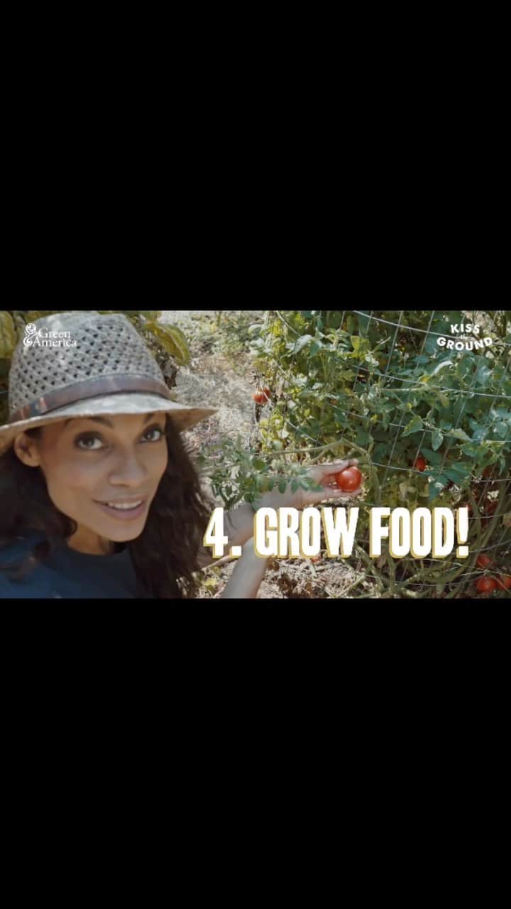 ロザリオ・ドーソンのインスタグラム：「Regenerative farming helps reverse climate change by building soil. It’s like magic! 🌱✨   @ronfinleyhq  @climatevictorygardens @kisstheground」
