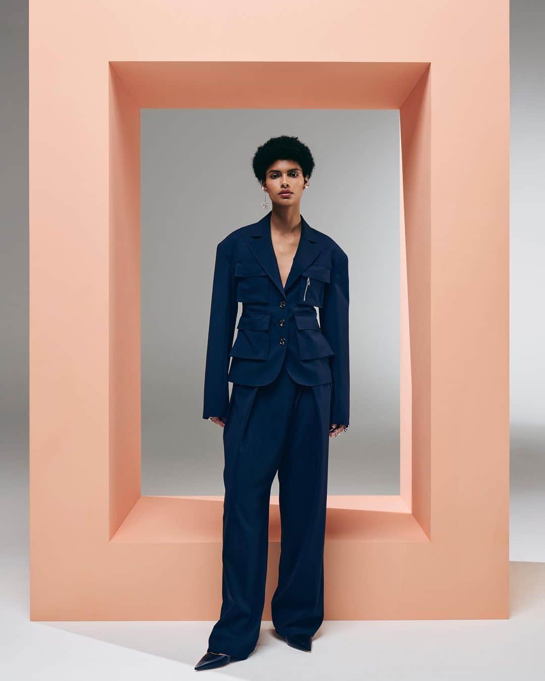 アディアムのインスタグラム：「The Michelle Jacket and Hari Pant from the #ADEAM Resort 2024 Collection.」