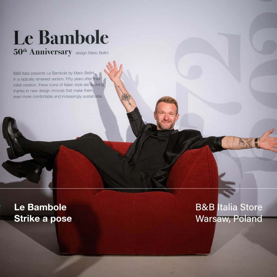 B&B Italiaのインスタグラム：「What a pose!  Thanks to Mesmetric Atelier for participating to this project.  @mesmetric @mariobelliniarchitects  #bebitalia #design #strikeapose #LeBambole」