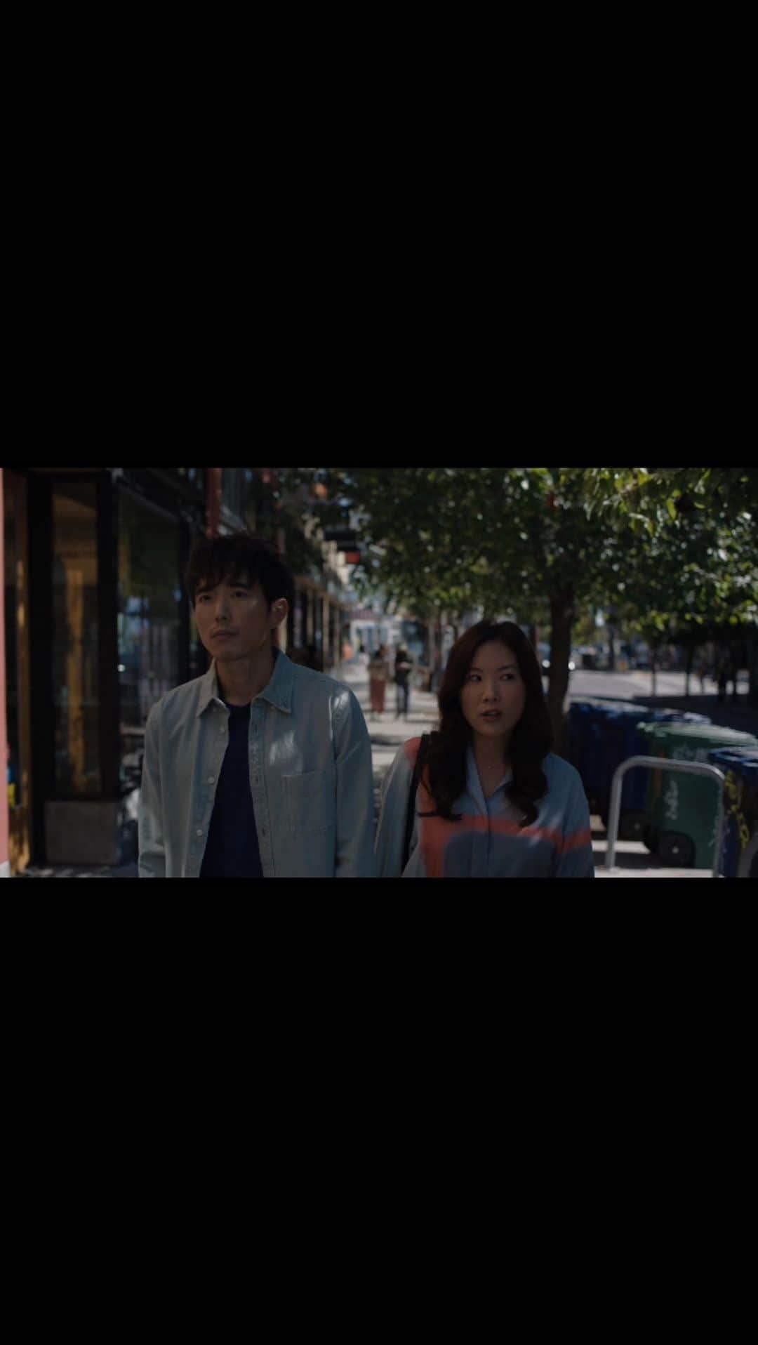 アライ・マキのインスタグラム：「A Randall Park directorial debut with some of my favorite humans. Shortcomings based on the graphic novel from @adriantomine. Out in theaters August 4th! @sonyclassics #Shortcomings」