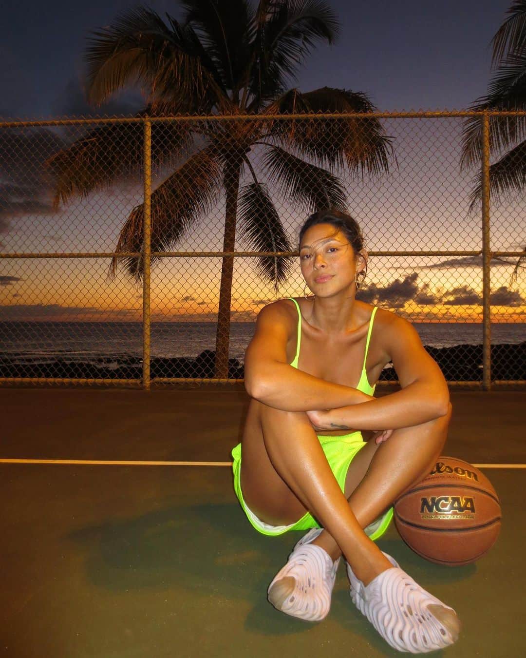 ジョーディン・テイラーのインスタグラム：「I could have been a pro basketball player but they didn’t want me to travel 🥁」