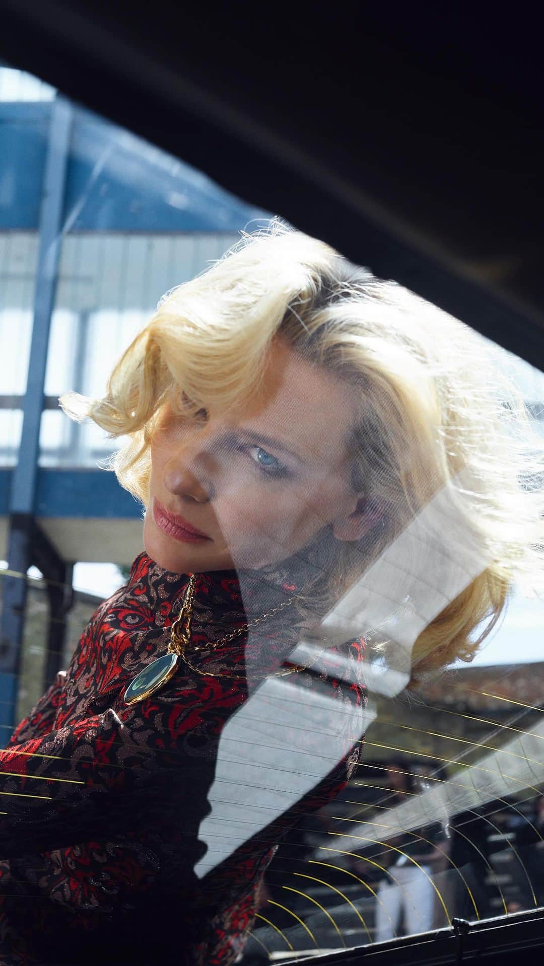 のインスタグラム：「Excerpt from UNCANNY VALLEY (2018) with Cate Blanchett」