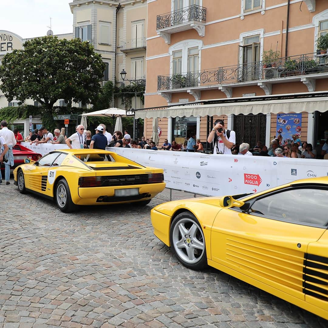 フェラーリさんのインスタグラム写真 - (フェラーリInstagram)「The #FerrariTribute #1000Miglia 2023 has officially started. Ferrari from across the world will accompany along the route the historic cars of the event, which will span over five days, from June 13 to 17.  The adventure began as the convoy departed from #DesenzanodelGarda, passing through enchanting cities to arrive at #MilanoMarittima.  Driving up to the centre of Italy, day 2 will take them to #Rome for the final destination of the second stage of the trip.  Stay tuned for more updates of the iconic event.   @millemigliaofficial #DrivingFerrari #Ferrari」6月15日 3時00分 - ferrari