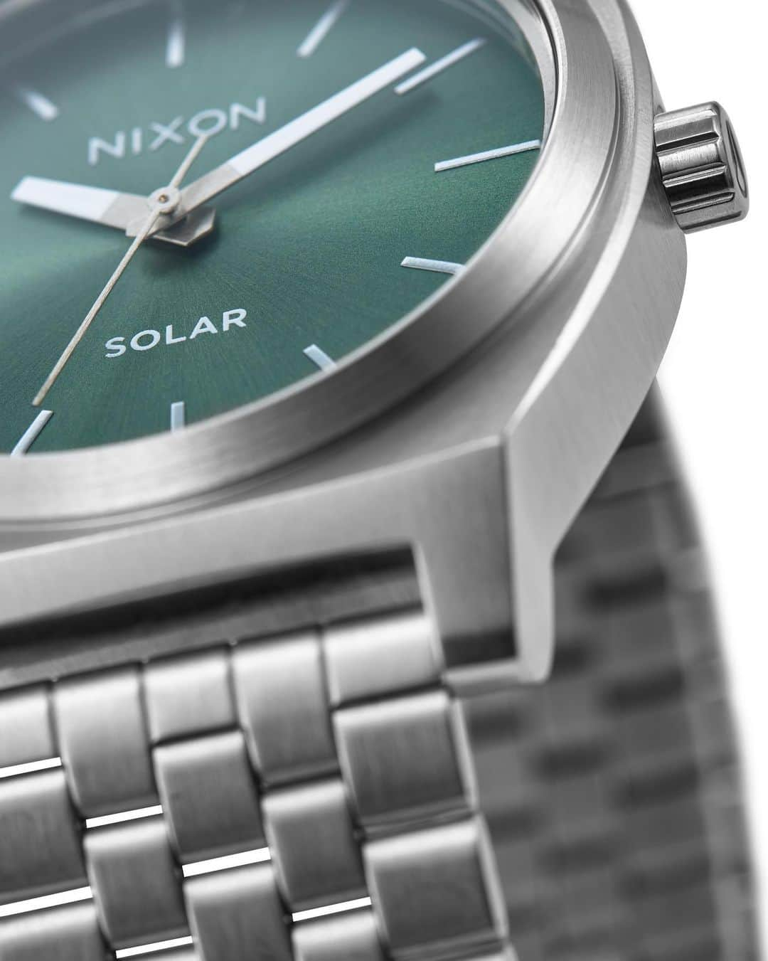 ニクソンさんのインスタグラム写真 - (ニクソンInstagram)「The all new Time Teller Solar.  Not only does it come equipped with a solar movement, but it also has an improved clasp that allows for full adjustment without the need for a tool. Also, the case is now wider and thinner to make it as comfortable as it is easy to read.   Our instant classic, just got some heavy upgrades.」6月15日 3時04分 - nixon