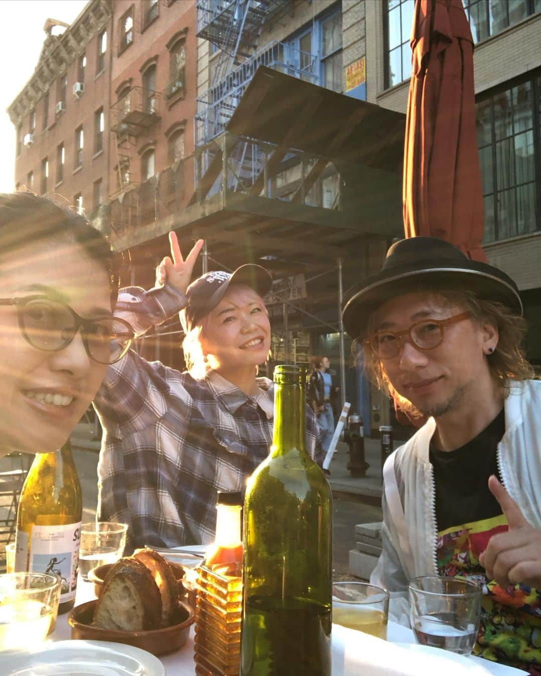 岡田育のインスタグラム：「#manhattanhenge2023  #twobridgesnyc  w/ @sebastian_masuda @ykaih」