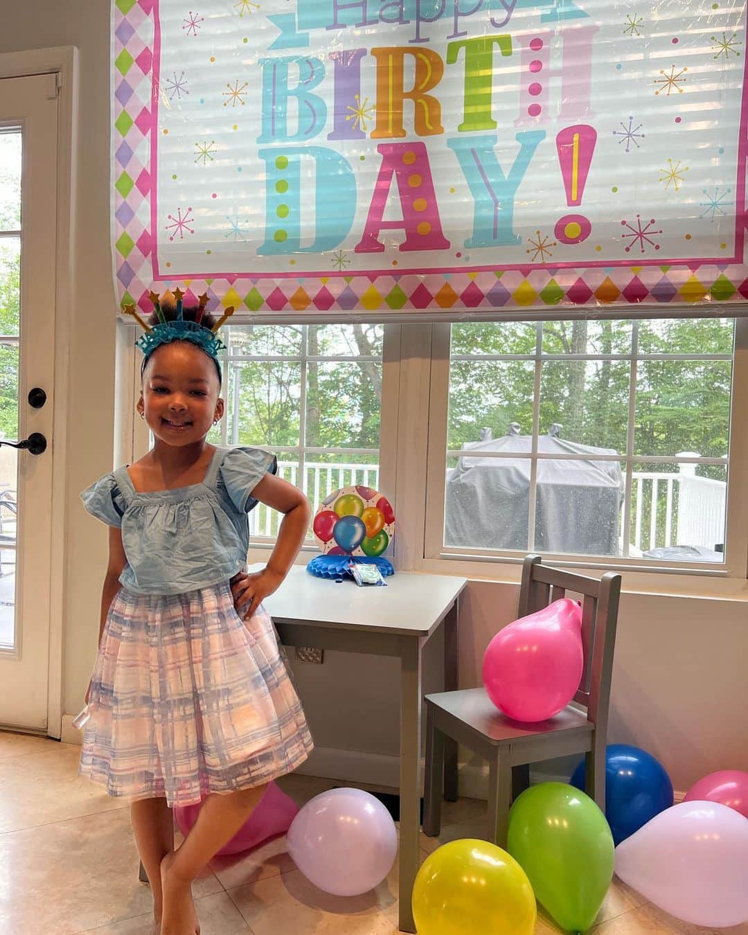 J・R・スミスのインスタグラム：「Guess who’s 5!!! Happy Birthday Beautiful!!!!! Denver Andrea Betty Smith 👸🏽」