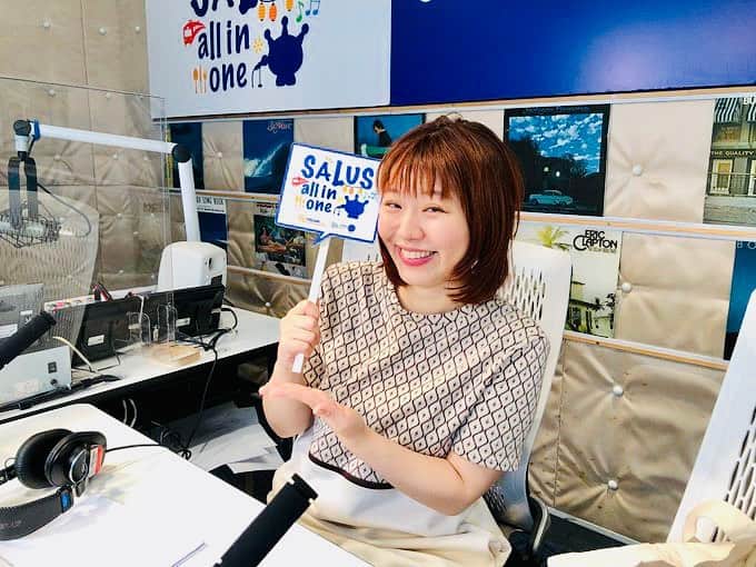 小出真保さんのインスタグラム写真 (小出真保Instagram)「ラジオ始まってます📻 📱スマホアプリ、FMプラプラでも聴けます。FM