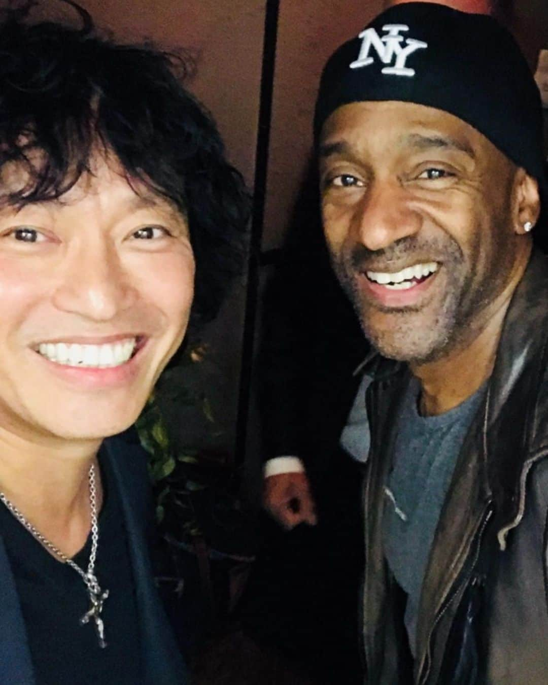 日野賢二さんのインスタグラム写真 - (日野賢二Instagram)「Happy Birthday M3:Mr.Marcus Miller  I Didn’t even realize He went to my high school:LaGuardia High-school of Music & Art. I was heavely Influenced by Miles Davis’s Live Album “We Want Miles”& the one before : ”Man with the Horn”  Also Grover Washington’s  “Wine light” and David Sanborn’s Voyeur “ and “As We Speak” Albums. So You can imagine 15 yrs old me ,already a big fan and watching Marcus at Alumni Concert ,for the first time ….. I was floored….I got to meet him after da gig asking him for lessons…. the next day I woke up changed my Major from Trumpet to Bass! Enough about Me, Happy Birthday Marcus! My biggest Influencer^_^」6月15日 14時04分 - jinobass