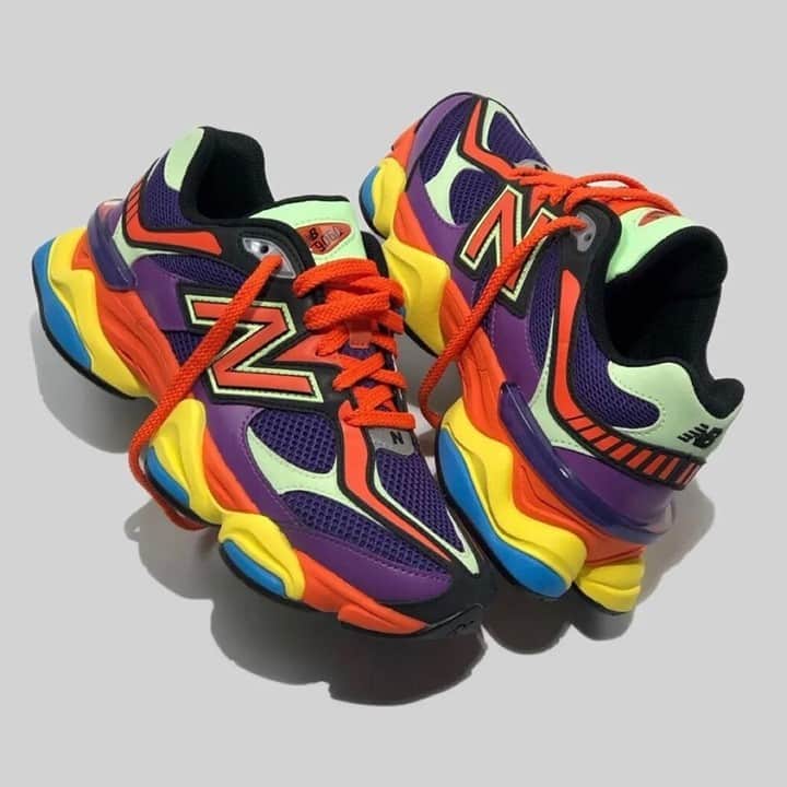 Sneaker Newsさんのインスタグラム写真 - (Sneaker NewsInstagram)「New Balance gets unhinged with the colors in this upcoming "Prism Purple" colorway. Expect these on July 1st! Hit the link in our bio for a closer look.」6月15日 7時00分 - sneakernews