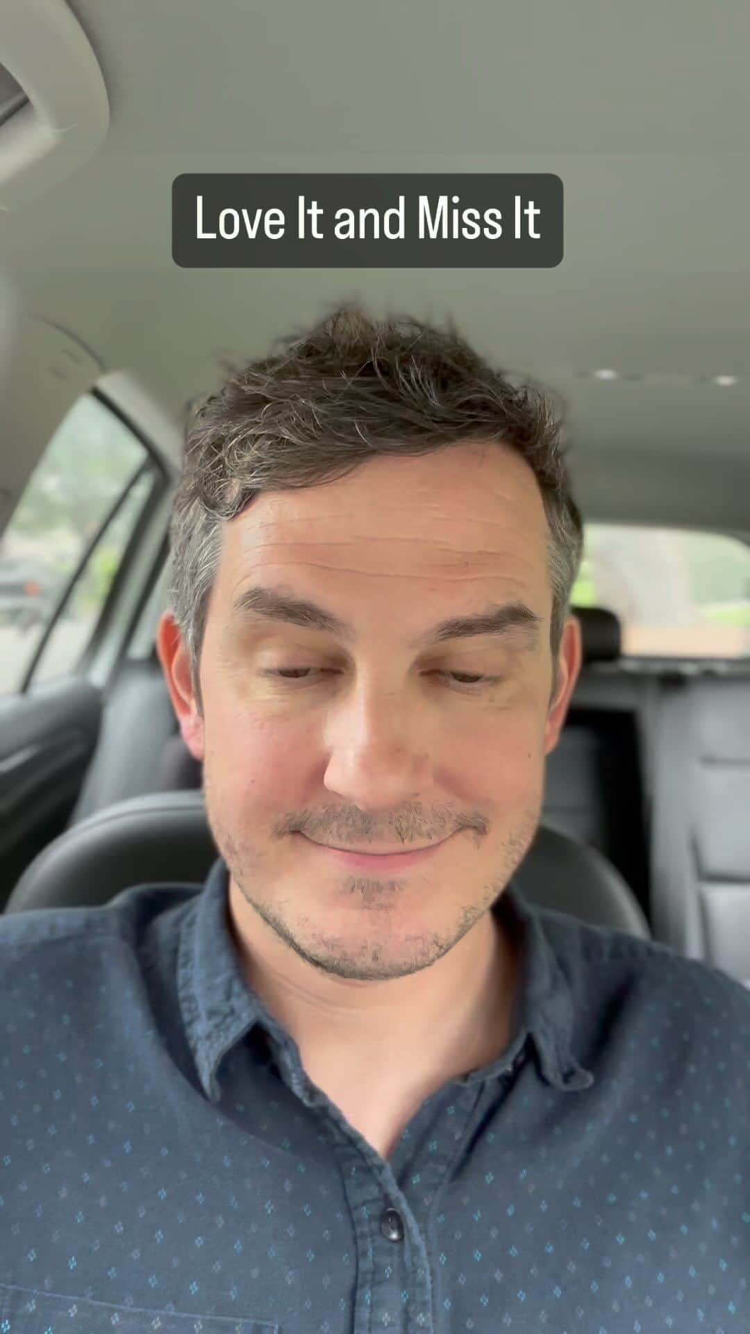 テイト・エリントンのインスタグラム：「I miss being in rooms. I miss that adrenaline rush. I miss sitting in a waiting room feeling like I’m either gonna throw up or shit my pants. I miss notes. I miss feedback. I miss seeing friends. I miss seeing casting directors, directors, writers and producers. I miss performing on a 10’ x 5’ stage for an audience of three. I miss the feeling of knowing I nailed it. I miss the feeling of knowing I blew it. I miss it all, the good and the bad.  I know it will never go back to the way it was. I know I am now the old guard that “remembers the way it used to be”, but boy do I miss it. ❤️」