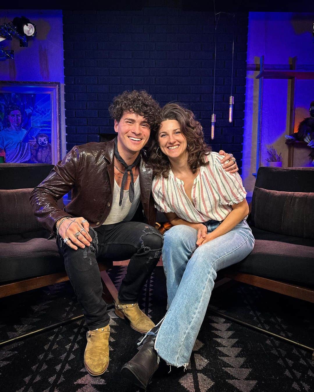 アンソニー・ペディラのインスタグラム：「i spent a day with @carolineklidonas who has learned the best way to blend parody and sincerity through her sketches… coming friday」