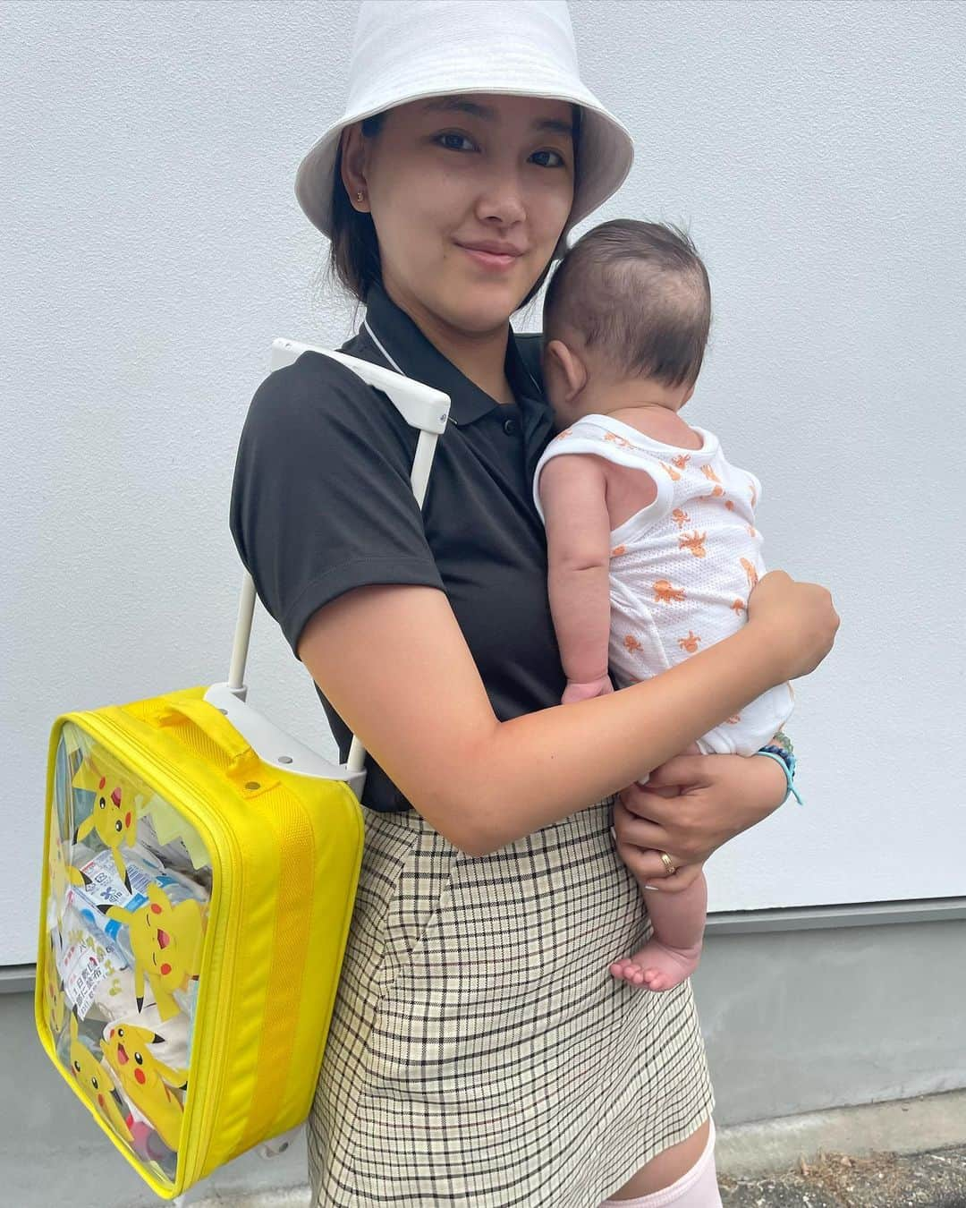 奥山春香さんのインスタグラム写真 - (奥山春香Instagram)「今日はばーばのおうちでお留守番👶 ままはゴルフに行ってきます⛳️ おちびのかお笑  #ユニクロコーデ #AScollection」6月15日 9時21分 - corvetteharuka