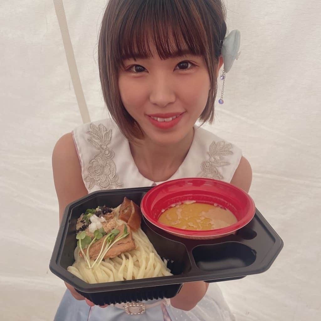 陽向こはるさんのインスタグラム写真 - (陽向こはるInstagram)「ラーメン祭で食べてきたラーメン！(まだ半分くらい)   #ラーメン #ラーメン祭 #大つけ麺博 #イラスト #絵 #デザイン #iPad #ナルト #make #makeup  #アイドル #idol #japan #日本 #秋葉原 #滋賀 #東京 #tokyo #girl #24歳 #八街 #小山 #千葉 #栃木 #ラーメン女子  #ラーメン屋  #たまご  #コーン #ねぎ  #チャーシュー」6月15日 10時02分 - coharuhinata