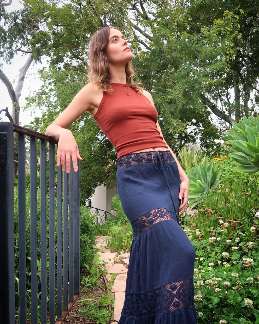 ミッシェルジョナスさんのインスタグラム写真 - (ミッシェルジョナスInstagram)「#garden #goddess 💚 #michellejonas #travelwear @karolinawallace  - - -  #Woman-owned #Climate-conscious #Anti-fastfashion #SLOWFASHION #Green-fashion #Low-footprint #Buy-less-buy-sustainable #No-textile-waste #Buy-consciously #Consciously-made #Environmentally-sustainable#no-dry-cleaning #Machine-washable #Hand-dyed #Hand-painted #Travel-friendly #Made-for-ALL-bodies #SLOWFASHION #Machinewashable #Wardrobeessentials #Vacation-staples #Washed-silk」6月15日 10時13分 - michellejonasdesigns