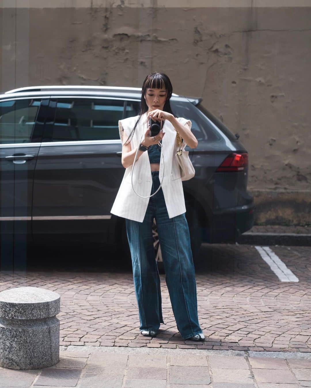 市川渚さんのインスタグラム写真 - (市川渚Instagram)「ミラノで着てたふく。今年の夏はひさびさにモノトーンが多いな。  Here are my outfits from four days in Milan🇮🇹」6月15日 11時13分 - nagiko