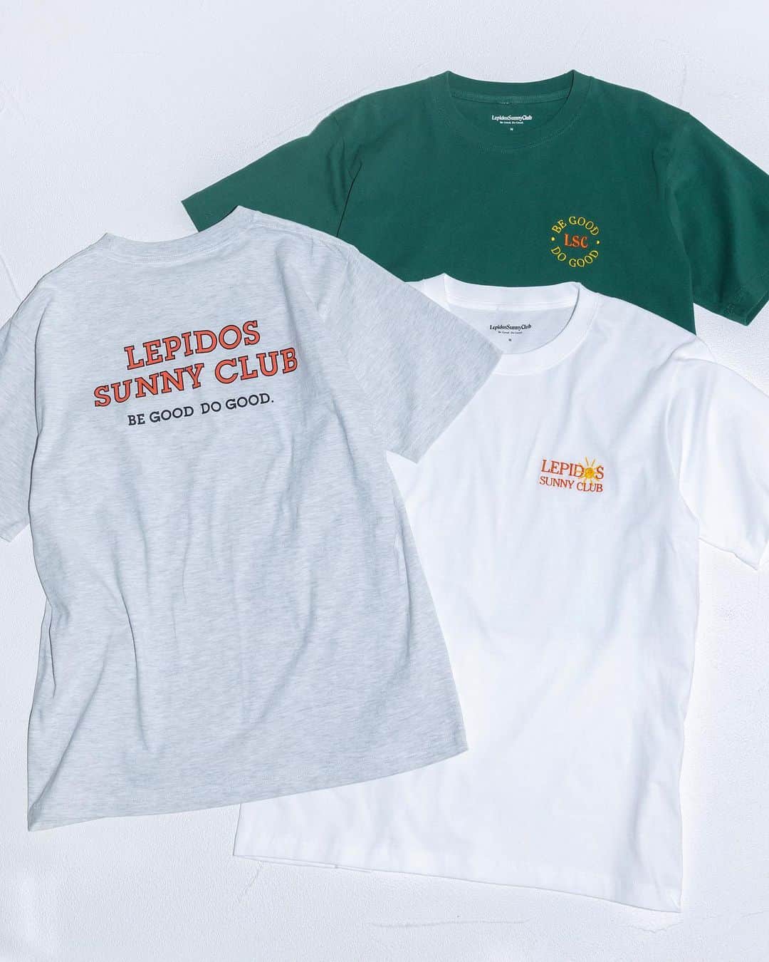 のインスタグラム：「🌞Lepidos sunny club🌞  T shirt ¥6,600 Cap ¥6,600  ＜Lepidos Sunny Club＞ ＜Lepidos＞から派生したField Goodsを扱うライン。 ピクニックやキャンプなどアウトドアで過ごす時間、いつものお買いもの、家で過ごす何気ない時間など、日々の暮らしにある様々な場面で、ちょっと気分の上がる、ポジティブな気持ちになれるようなアイテムを展開します。シンプルでありながら、遊び心もあり、永くご愛用いただけるデザインです。  #lepidos #lepidos_swimwear  #水着 #水着コーデ #lepidossunnyclub #レピドス #tシャツ #キャップ」