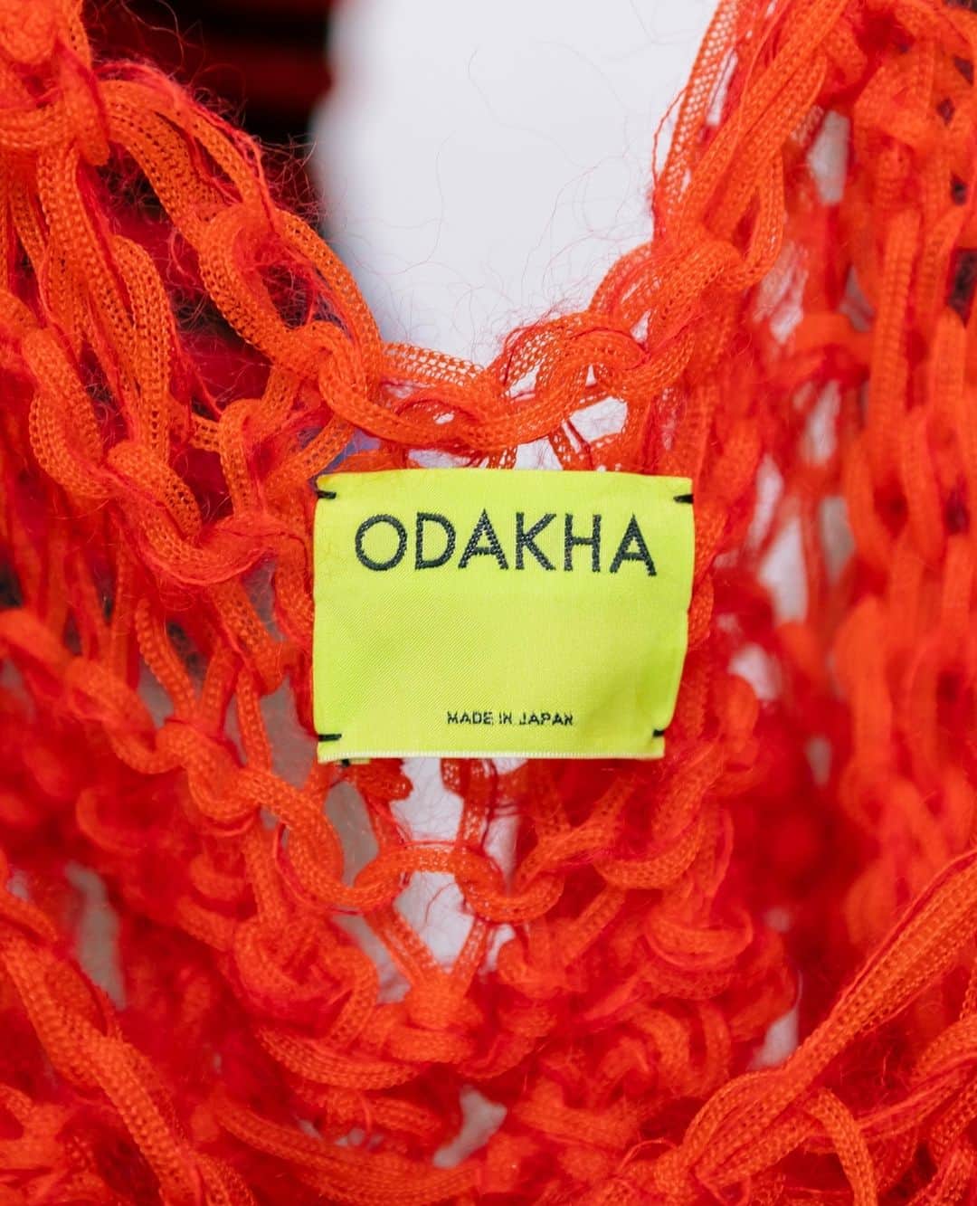 Fashionsnap.comさんのインスタグラム写真 - (Fashionsnap.comInstagram)「【インタビュー】「マラミュート」から「ODAKHA」へ　ブランドデビューから10年、変わらないもの変わるもの⁠ ⁠ 　小高真理が手掛ける「マラミュート（malamute）」が、ブランド名を「オダカ（ODAKHA）」に変更した。ブランドのデビューから来年10年目の節目を迎える小高は、ブランド名を変更し「海外のセールスを強化していく」と話す。なぜ、今ブランド名の変更に至ったのか。そこには小高なりの「メイド・イン・ジャパン」を継承するための日本の繊維産業へのこだわりがあった。⁠ ⁠ 記事全文は @fashionsnapcom プロフィールリンクから🔗⁠ ⁠ ■ODAKHA 2023 AW special photo exhibition with Shun Komiyama⁠ 会期：2023年6月17日（土）〜2023年6月18日（日）⁠ 営業時間：土曜日 10:00〜20:00、日曜日 10:00〜19:00⁠ 会場：THE PLUG⁠ ⁠ #マラミュート #オダカ #odakha #fashion #特集_fs」6月15日 11時59分 - fashionsnapcom