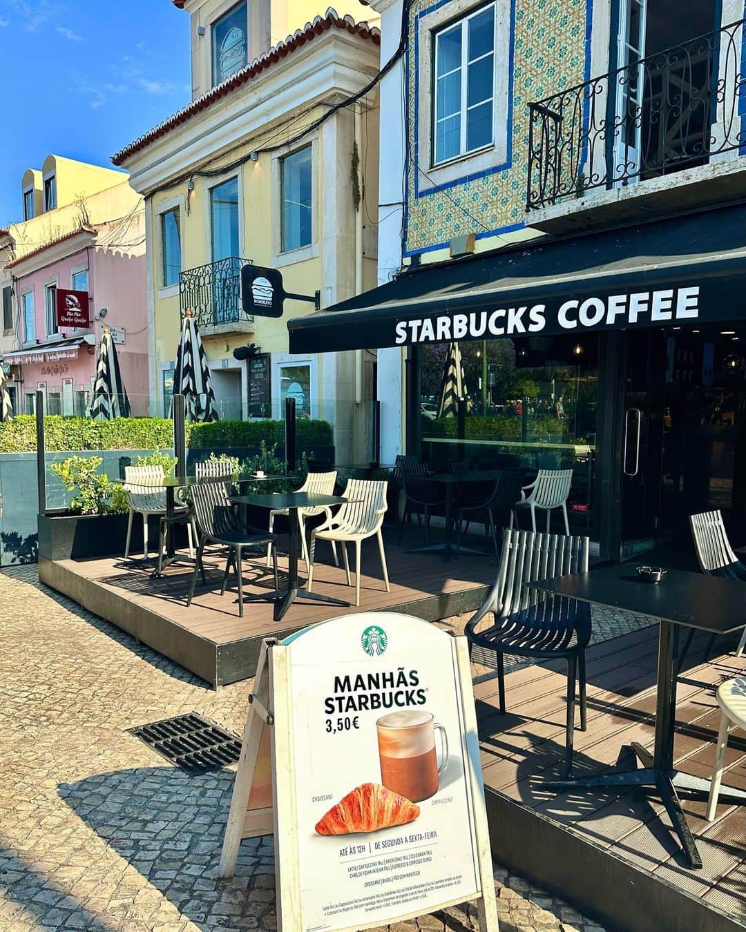 ジユルさんのインスタグラム写真 - (ジユルInstagram)「Coffee and the end of the land  #Lisbon #Portugal」6月15日 12時02分 - jiyul_7