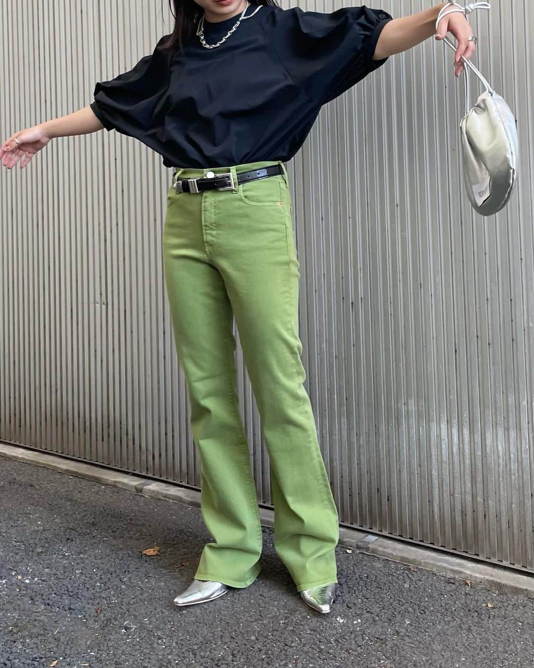 Ameri vintageさんのインスタグラム写真 - (Ameri vintageInstagram)「6.16(Fri)12:00  MEDI LEGGINGS FLARE DENIM will be released.  #nullxameri#ameri #amerivintage #shopping #fashion #japan #top #dress #pants」6月15日 12時34分 - amerivintage
