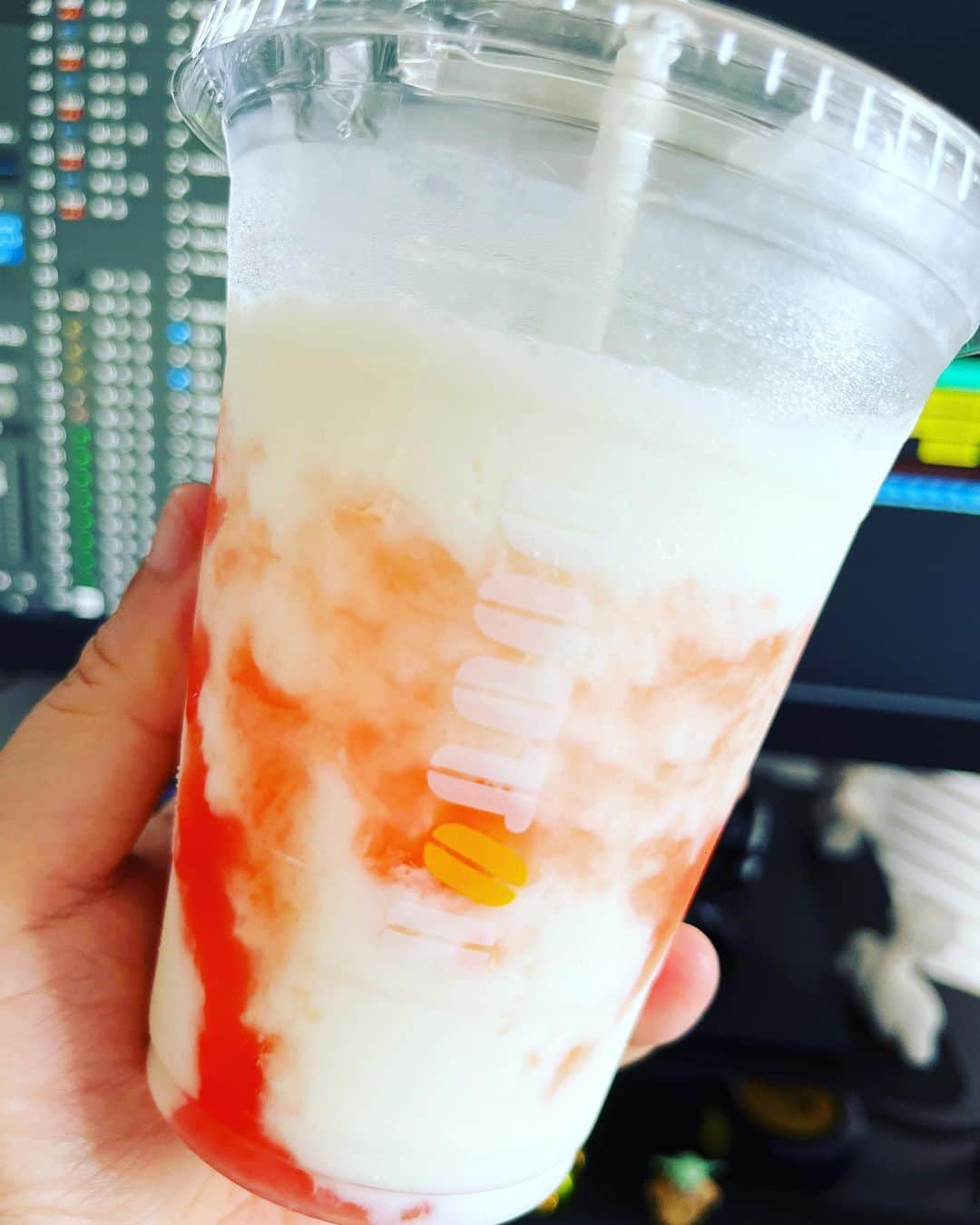 Shinnosukeさんのインスタグラム写真 - (ShinnosukeInstagram)「美味い！  #ドトール #doutor #桃 #🍑🍑」6月15日 13時01分 - shinscapade