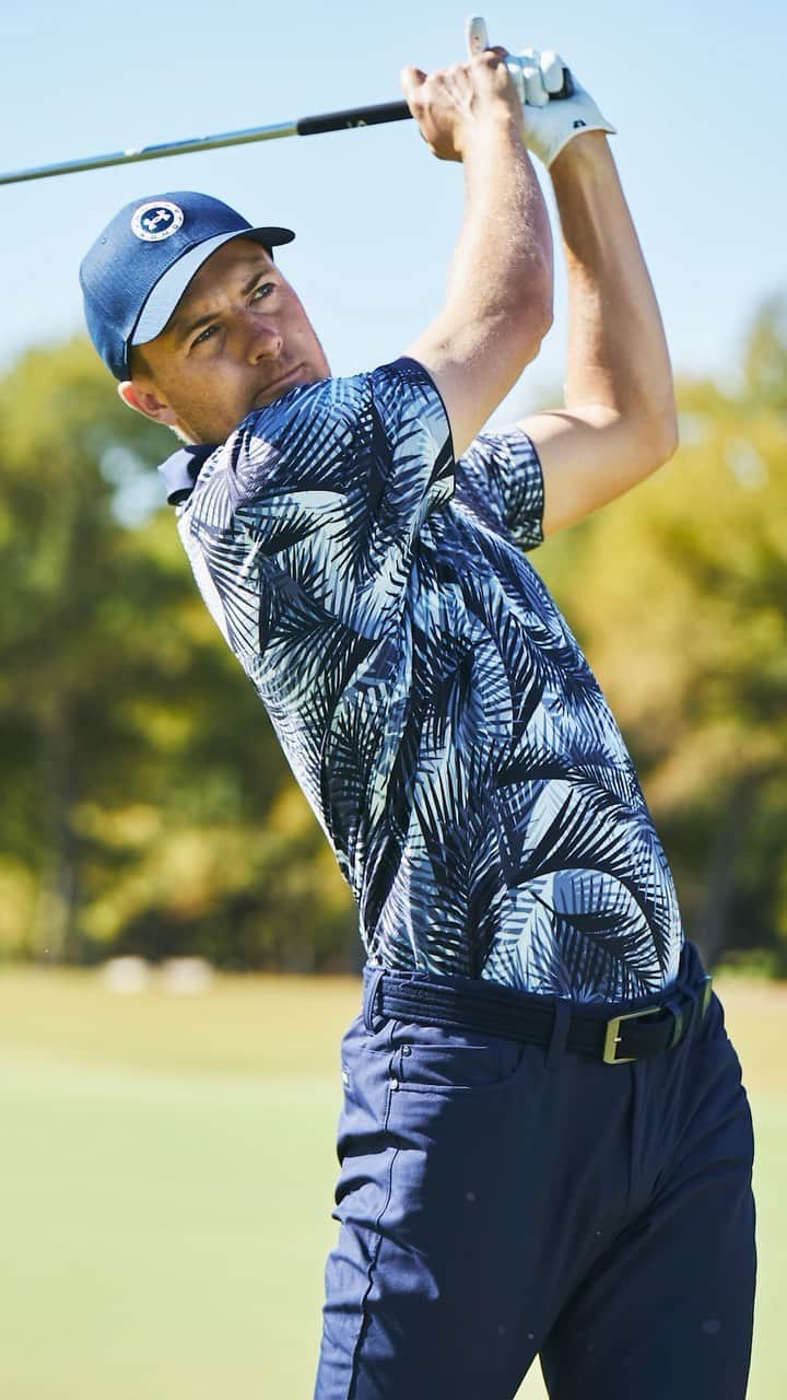 のインスタグラム：「Showtime in Hollywood 🎬 @Jordanspieth is ready to shine in Round 1 of the @usopengolf Championship. Tap to shop Jordan’s looks for the week.」