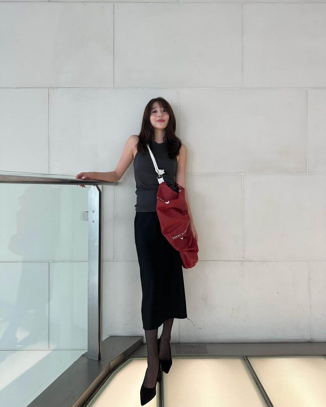 江藤百香のインスタグラム：「梅雨は映画館に行く回数が増えます😇🎬🌧️ #ootd #outfit」