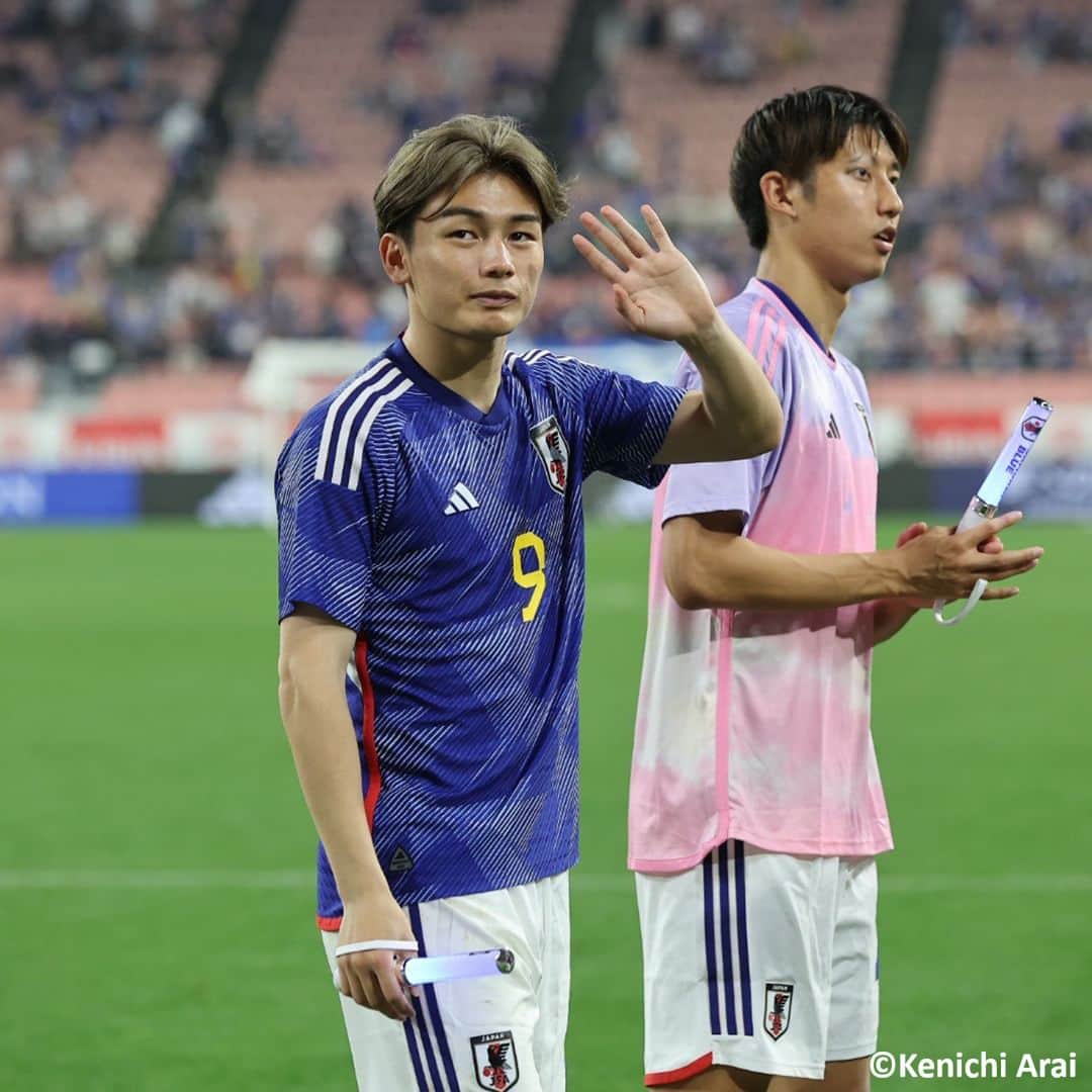 Goal Japanさんのインスタグラム写真 - (Goal JapanInstagram)「🇯🇵 #なでしこジャパン のユニを着用 👕 7月に開幕する2023 FIFA女子ワールドカップで、なでしこジャパンが着用するアウェーユニフォームを着て、エルサルバドル戦後に場内を一周した #日本代表 の選手たち。(Photo: Kenichi Arai)  #soccer #football #kirinchallengecup #kirinchallengecup2023 #samuraiblue #japan #daihyo #nadeshiko #サッカー #フットボール #キリンチャレンジカップ #キリンチャレンジカップ2023 #⚽」6月15日 22時30分 - goaljapan