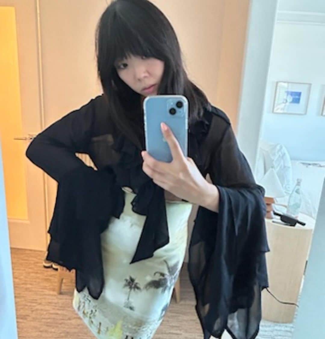 スージー・ロウさんのインスタグラム写真 - (スージー・ロウInstagram)「Three weeks ago I lost a suitcase on the way back from Milan to London. A simple flight - one I’ve taken dozens of times over the years.  It’s still missing and its inexplicable loss has thrown me into even more of an inexplicable funk. I’ve had luggage go missing from time to time but they’ve always come back to me within a week.  When guy on the very unhelpful British Airways helpline conceded, “To be honest if it’s not been found now, you will have to face up to it being gone,” I have since started spiralling over every single thing in the case.   As I fill out a futile claims form, to claim back things that cannot really be replaced like for like, I’ve been wondering WHY I’ve been thrown into this sad-faced stupor.  I’ve been looking at my jewellery box angrily going, “Urgh the 2016 Prada crystal necklace!” I’ve been looking at random e-commerce sites to see if some @hyeinantwerp top is still floating about.  I’ve been thinking whether said designer will remake a past season top (no, I’m not going to ask - that’s just dumb).   Wah wah-ing about a lost suitcase on social media is admittedly a bit silly. Like crying into an eye-rolling ether. “You CHOSE to get on the flight and check your stuff in GIRL!”  It is of course NOTHING in the WIDER scheme of things but the accumulation of supposed meaningless “STUFF” is linked to the best of times I’ve had in my adolescent and adult life.  The vintage shop around the world buys. The basket of goodies from the 3am Don Quixote Japanese cosmetics run.  The gifts from people I love.  The things that I’ve come to rely on as routine and faithful.  Now… if someone can help me source a ruffled Anna Sui x Henry Bendel blouse that would be ace.」6月15日 22時41分 - susiebubble