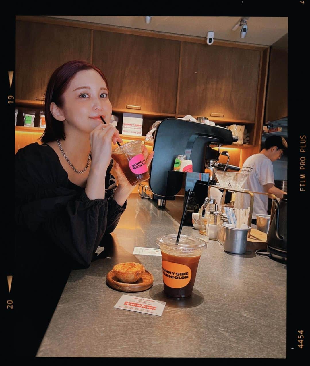 Hitoのインスタグラム：「. コーヒーが飲めるようになって、世界広がる☕️🌍  #cofeetime #dayoff」