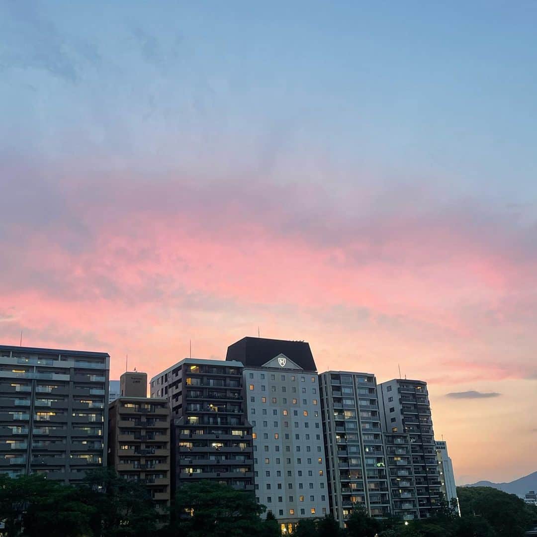 蘂さんのインスタグラム写真 - (蘂Instagram)「広島のお空、きれい」6月15日 22時56分 - zui____chan