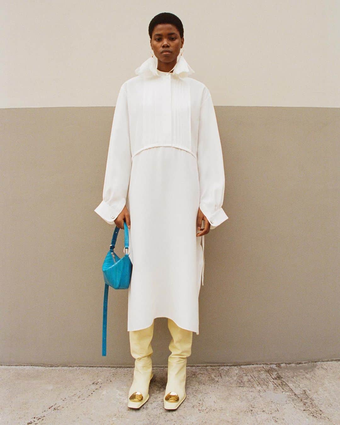 ジルサンダーのインスタグラム：「#JILSANDER Women’s Prefall 23 Collection @d.avit  Now available online and in selected stores #JilSanderbyLucieandLukeMeier」