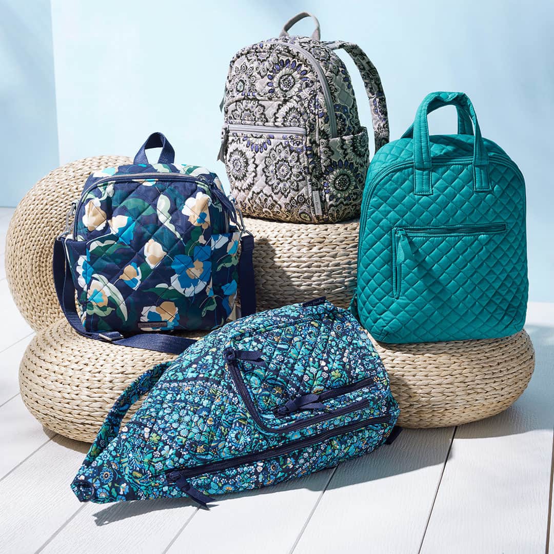 ヴェラブラッドリーのインスタグラム：「🥁 Introducing ... The Summer Lineup! Take a peek at what's new and find your just-right accessory for the season.  #verabradley #pattern #summer」