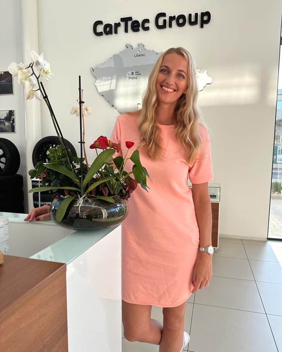 PetraKvitovaさんのインスタグラム写真 - (PetraKvitovaInstagram)「Thank you for having me @cartecgroup_com 😊」6月15日 23時40分 - petra.kvitova