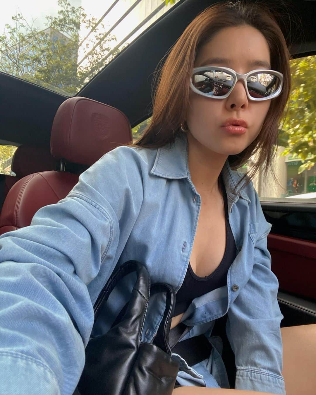 GYEON SEOのインスタグラム：「_* 💆🏻🥘🥤🧦🛒 . . and cardio for the last 🫠 #queengsnap」