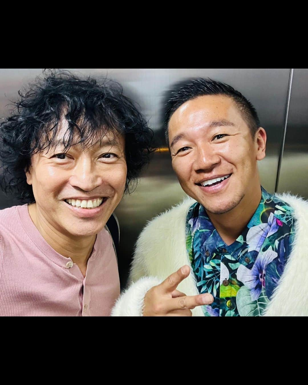 日野賢二さんのインスタグラム写真 - (日野賢二Instagram)「I gotta give Thanks to my Family ,Friends, Fans for all the love and support . The 20year Anniversary Gig was my dream come true. we had borderless genre of Music in one night thanx to great artists they sang,danced and entertained the evening away^_^ A.I., Micro(DefTech), Sato Chikuzen (Sing like talking)& My Father (surprise unannounced special guest) who delayed his Flight to florida just to join us! It was a Epic Night,for me.thanx to  My brothers from another mother’s Jino Jam’s band members : Jay Stixx, Andy Wulf, Masa Kohama, Penny K, Nobu K and Cats that came to sit in :Yui Arakawa, Kazumaru and Oto.  My Manager (dear friend and my 1st ever Student /Roadie in Japan ) Yoshi Omata, who organaized this whole event w/His Father(also Bassist)and Min-On Crew and Staff just to do this one gig , we sold out 2000 seater in 3weeks! I owe it to all the people Ive crossed path with,wether it was positive experience or not,I owe it to y’all! Also All my Moms and My Wife and Kids who endured my Craziness  for all these years and always had my back. Ur my Rock!  The next gig is in Nagoya November 7th,11/7/2023!^_^ I’ll post the info real soon!」6月15日 15時36分 - jinobass